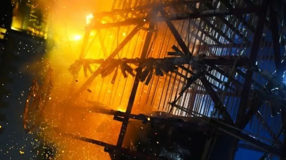 Explota "torito" de pirotecnia en fiesta patronal de Veracruz y deja 21 lesionados